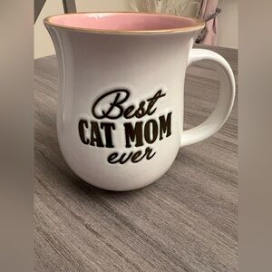 White 'Best Cat Mom Ever' Mug With Pink Interior